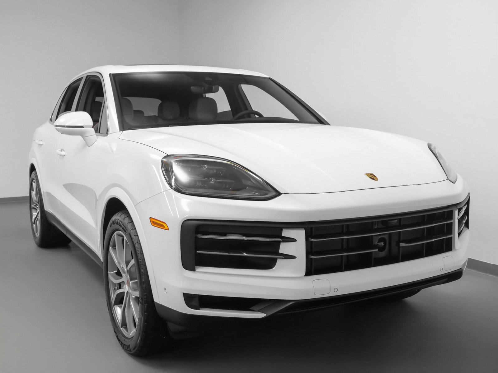 Used 2025 Porsche Cayenne image 15