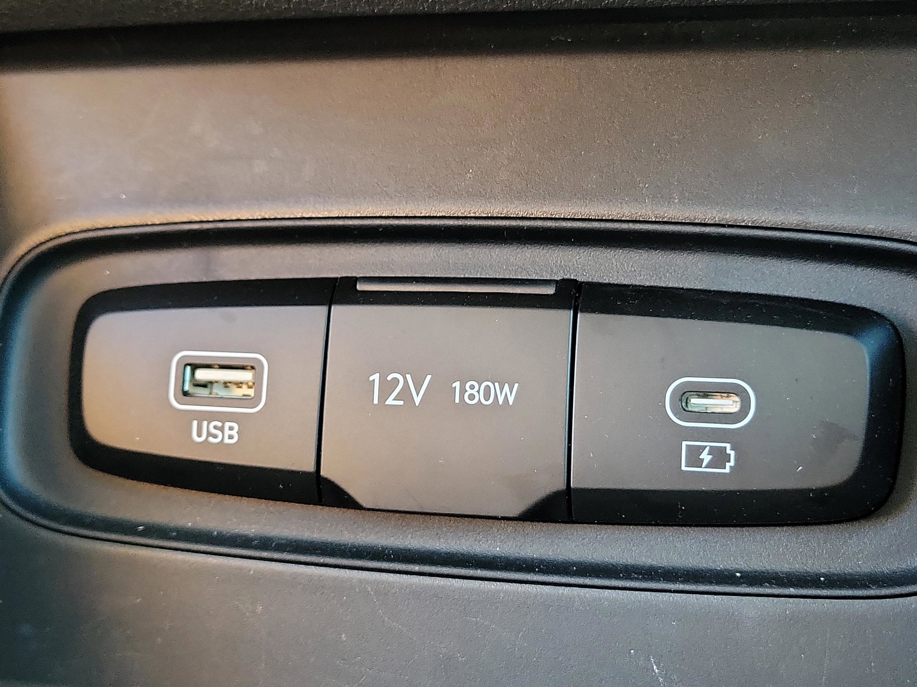 New 2026 Hyundai Venue SE FWD image 13