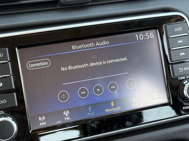 Used 2025 Nissan Versa S FWD image 18
