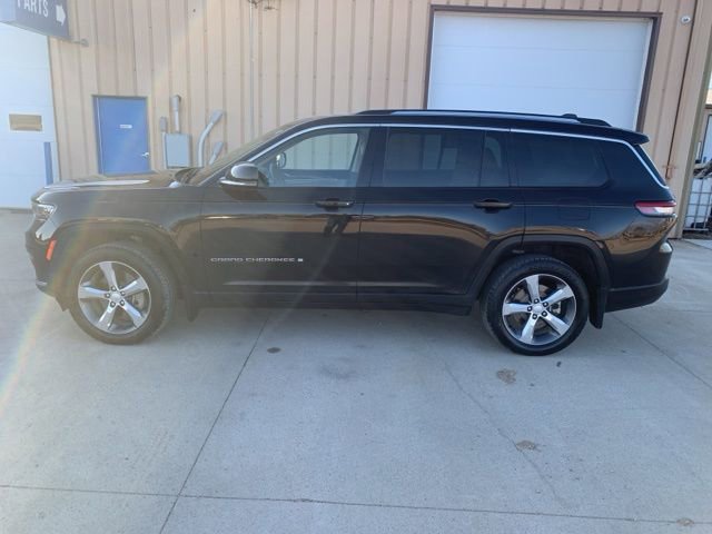 Used 2022 Jeep Grand Cherokee L Limited image 4