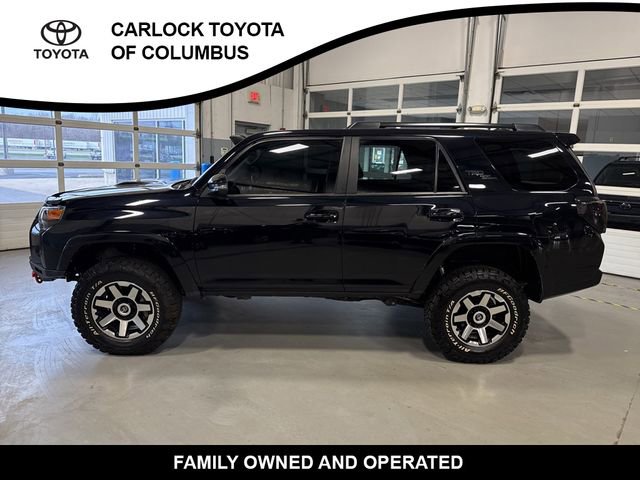 Used 2024 Toyota 4Runner TRD Off-Road Premium w/ Moonroof Package AWD/4WD image 2