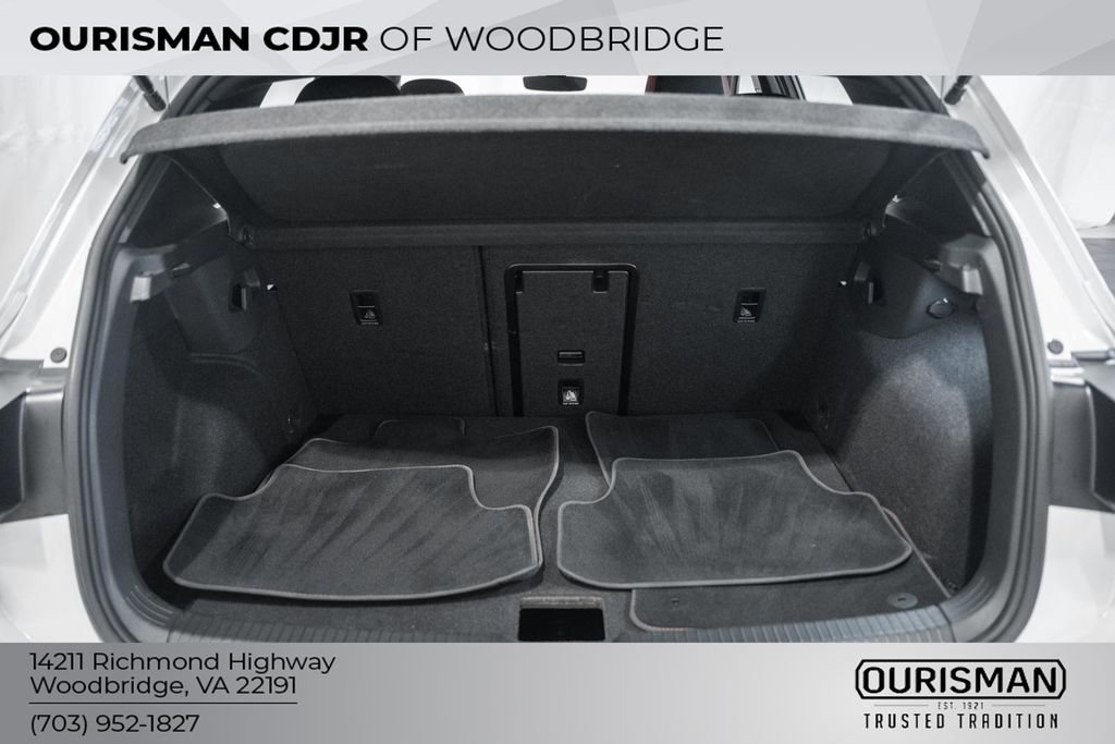 Used 2024 Volkswagen GTI S image 9