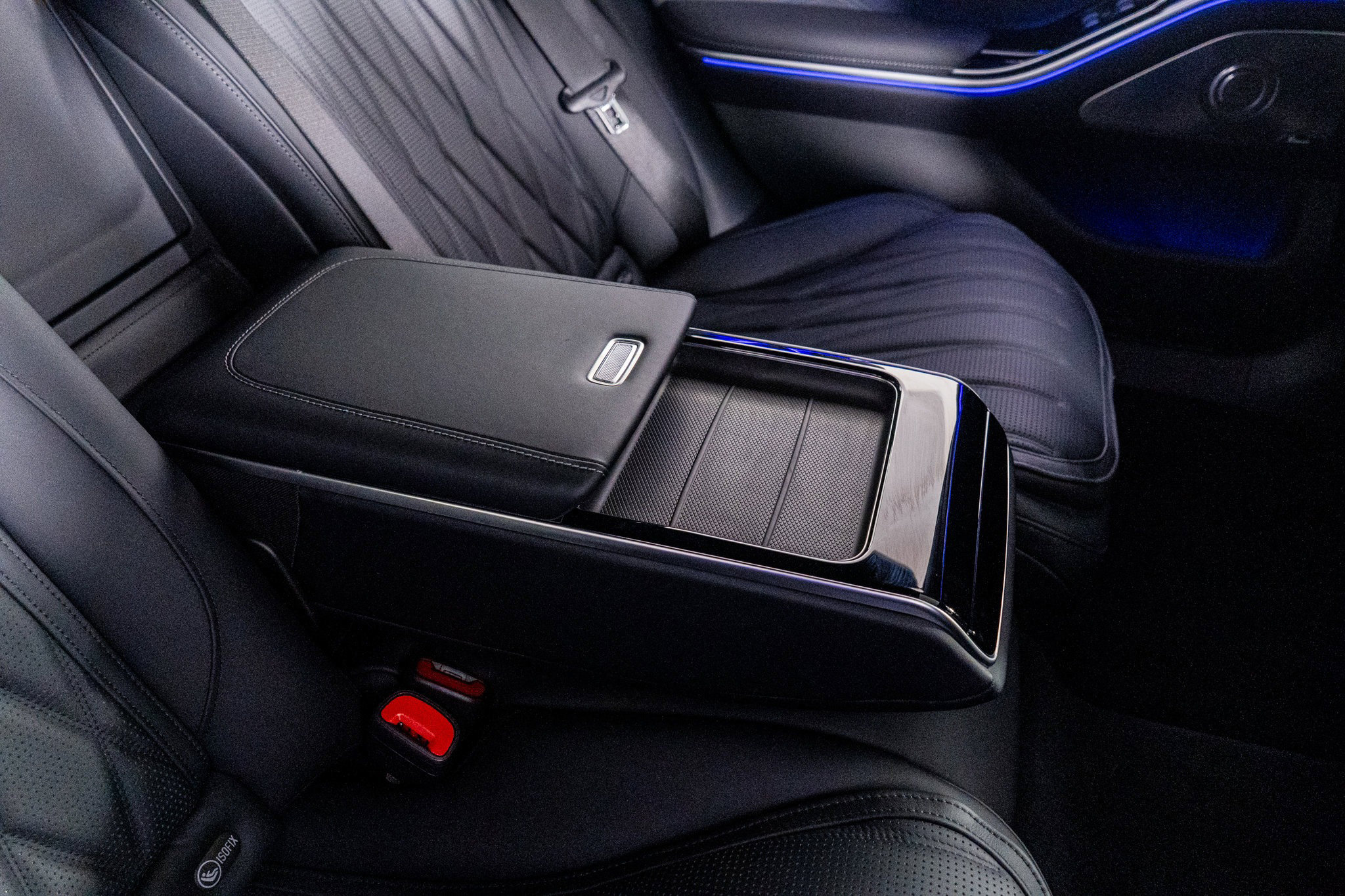 Used 2025 Mercedes-Benz S 63 AMG S w/ AMG Night Package image 39