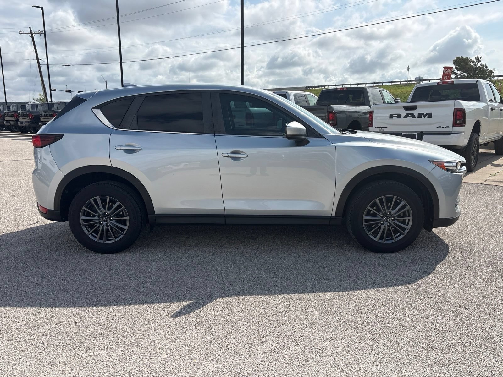 Used 2020 MAZDA CX-5 Touring FWD image 7