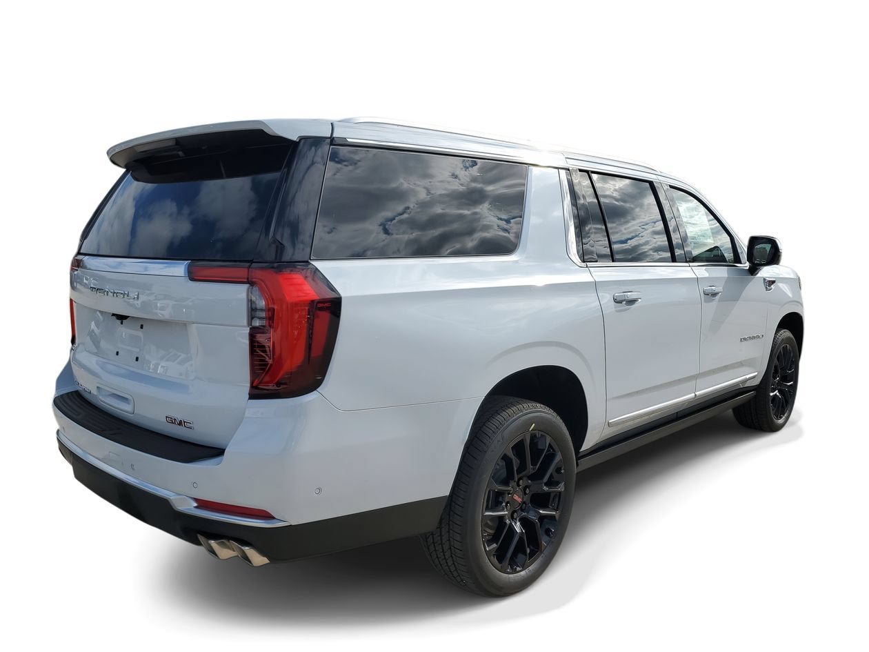 New 2026 GMC Yukon XL Denali w/ Sun & Power Step Package AWD/4WD image 5