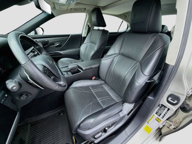 Used 2022 Lexus ES 300h w/ Accessory Package 2 FWD image 10