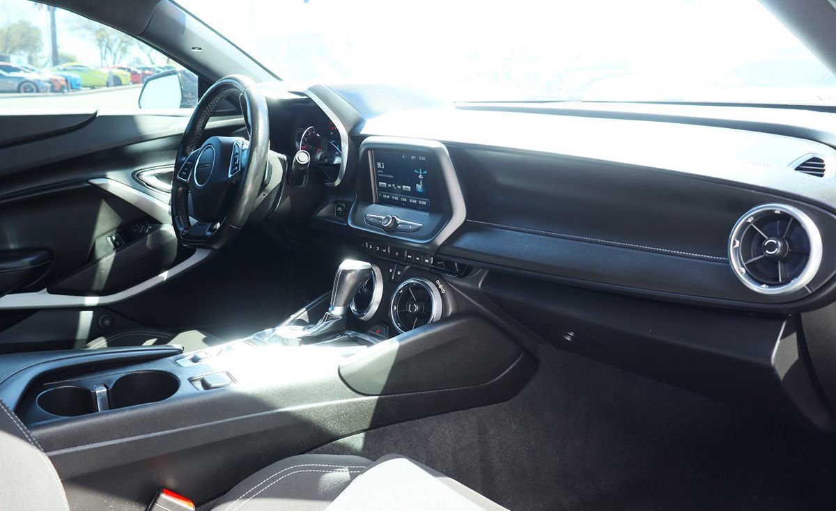 Used 2018 Chevrolet Camaro LT w/ Redline Edition RWD image 29