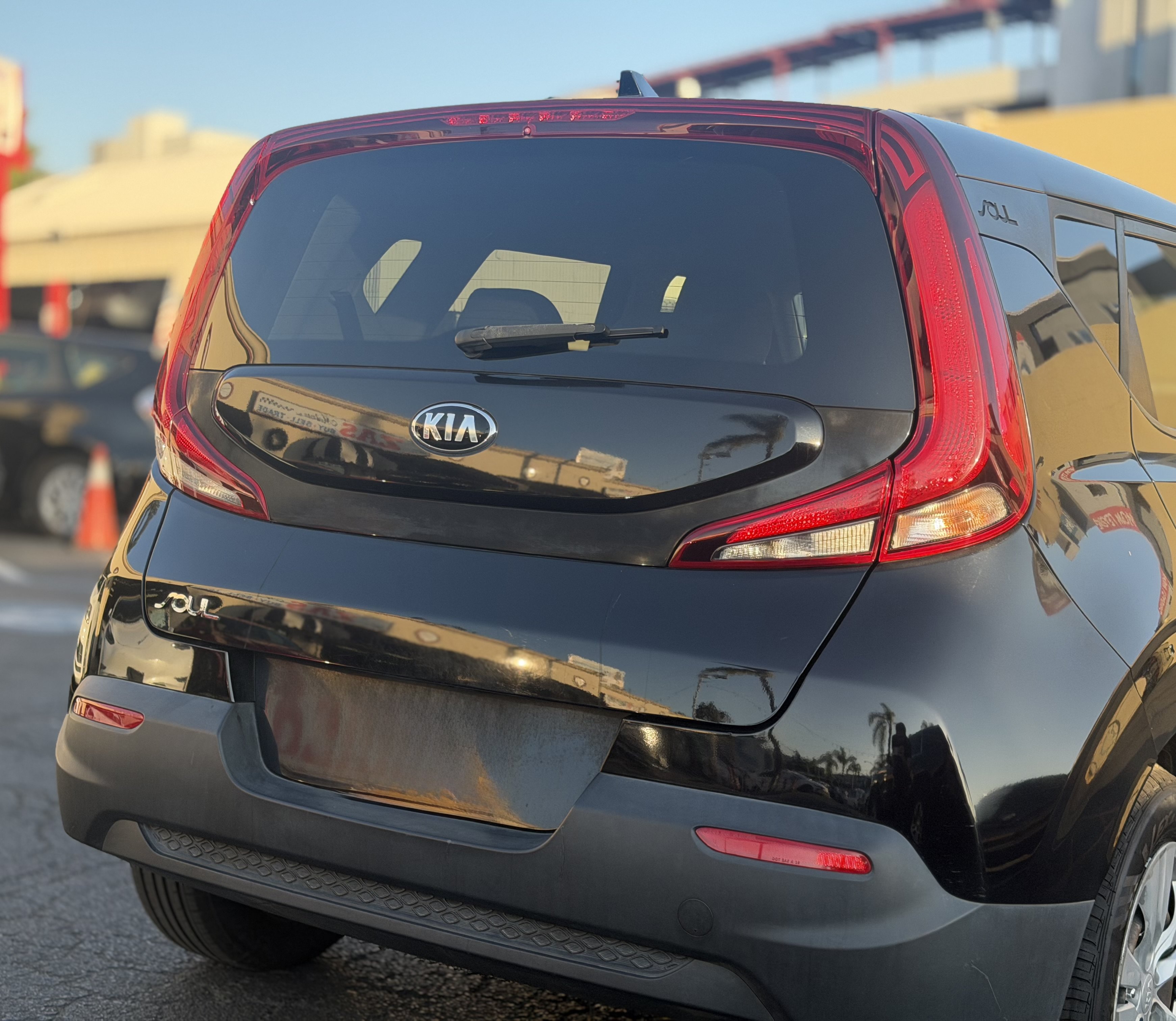 Used 2020 Kia Soul LX FWD image 8
