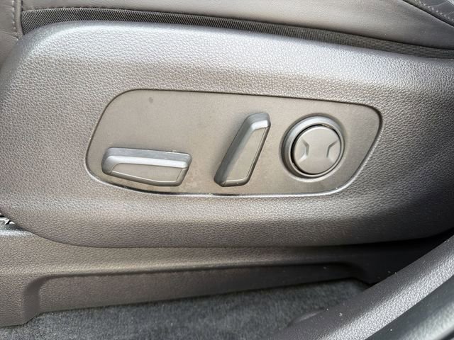 Used 2024 Kia Carnival LX image 14