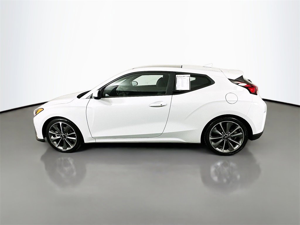 Used 2020 Hyundai Veloster 2.0 Premium image 4