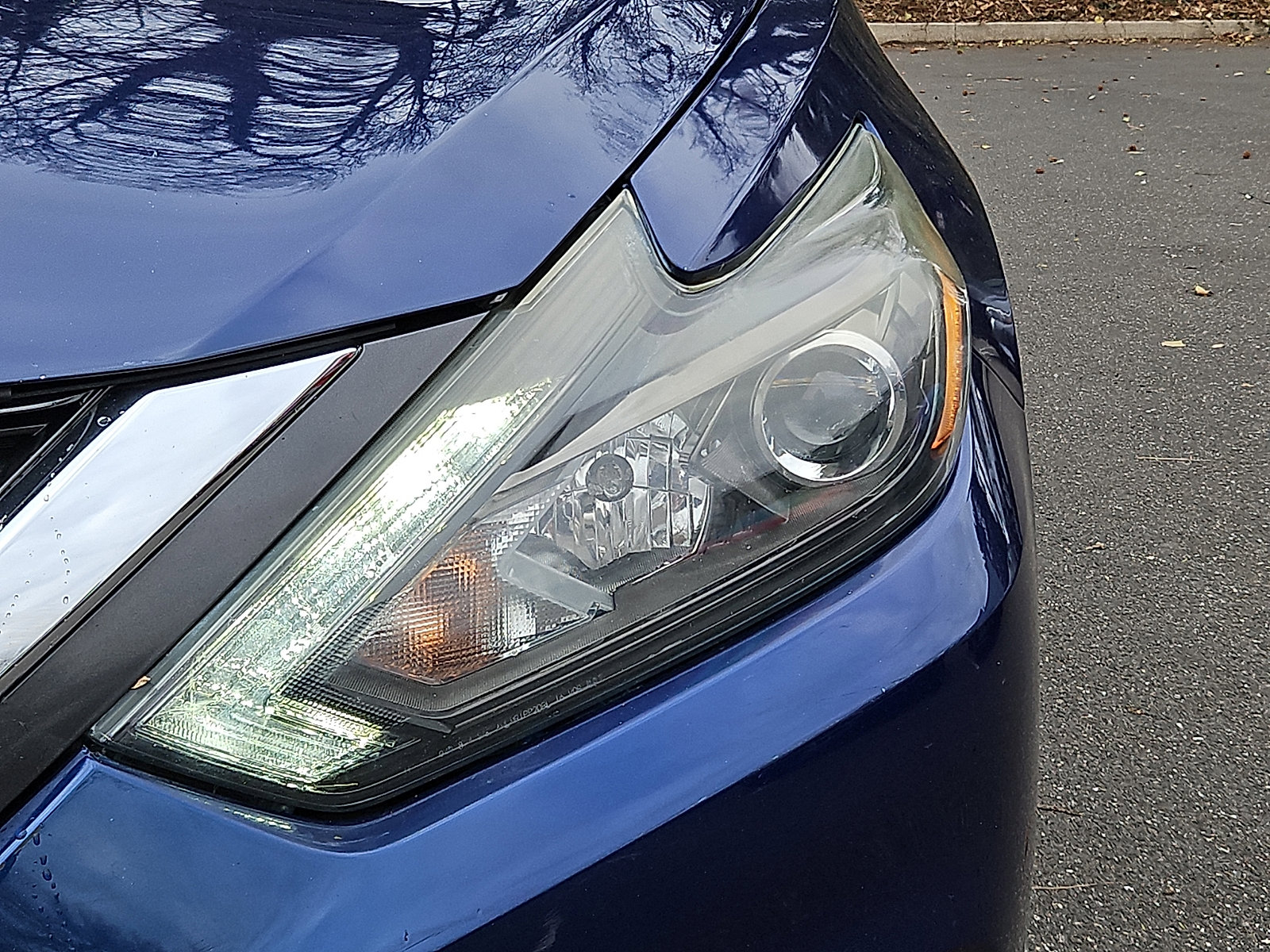 Used 2016 Nissan Altima 2.5 SR w/ LED Appearance Package image 8