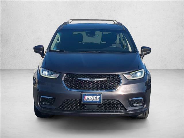 Used 2021 Chrysler Pacifica Touring FWD image 2