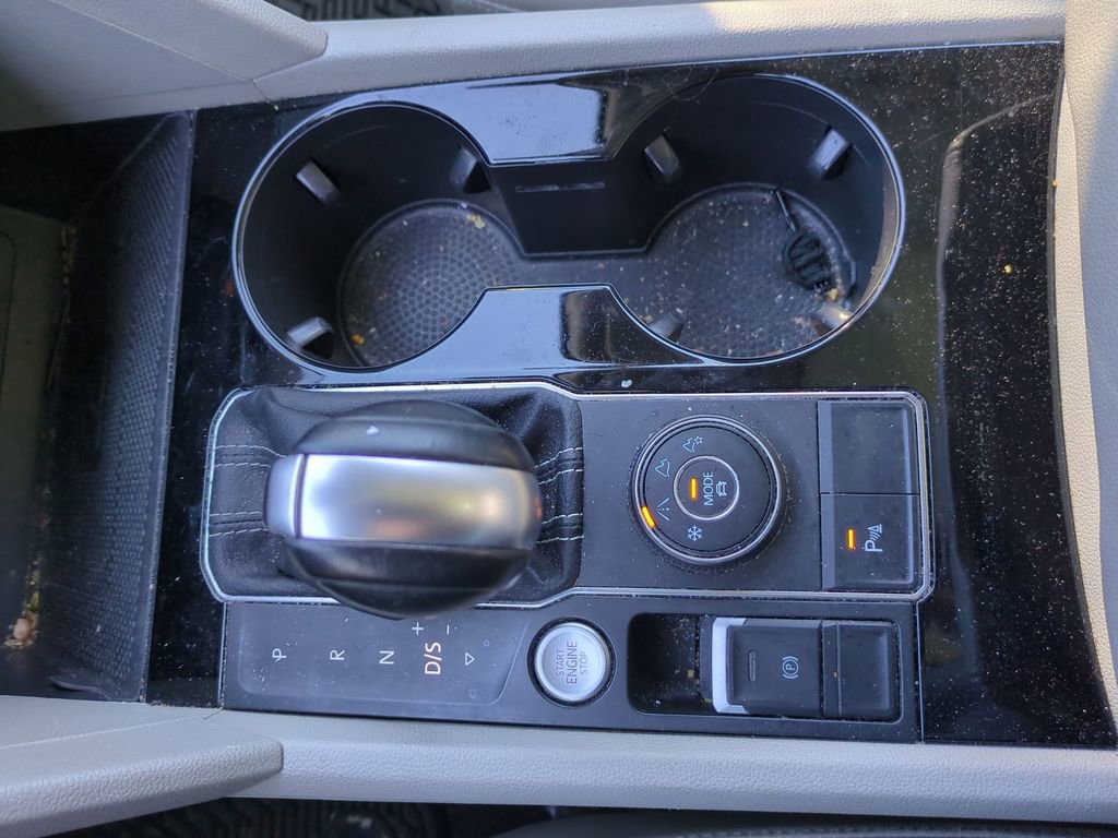 Used 2021 Volkswagen Atlas SEL R-Line image 29