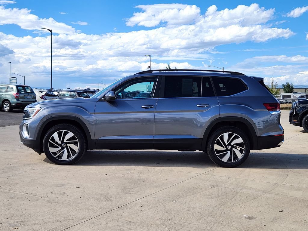 Used 2024 Volkswagen Atlas SE AWD/4WD image 8