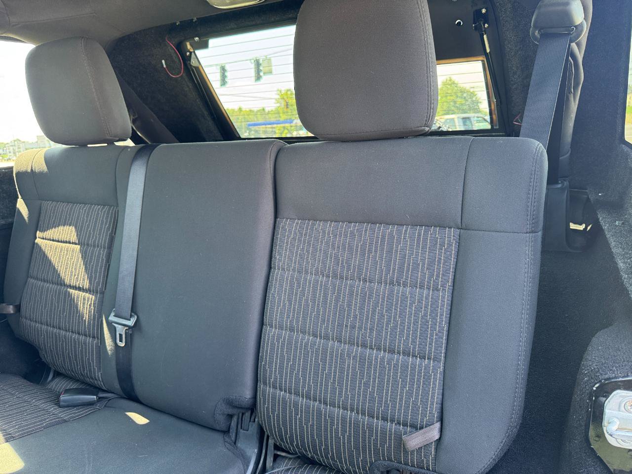 Used 2012 Jeep Wrangler Unlimited Sahara AWD/4WD image 30