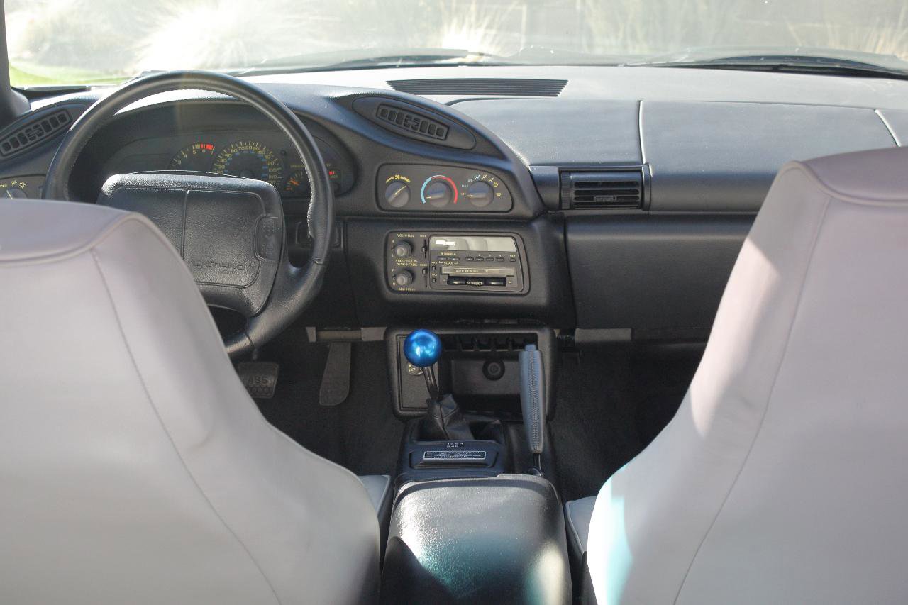 Used 1993 Chevrolet Camaro Z28 image 53