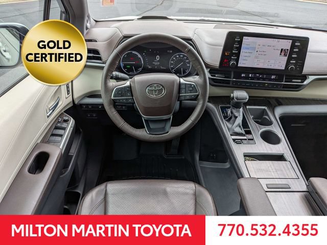 Certified 2023 Toyota Sienna Platinum FWD image 14
