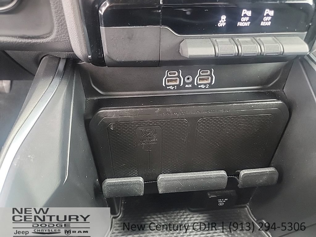 Used 2025 RAM 1500 Big Horn AWD/4WD image 16