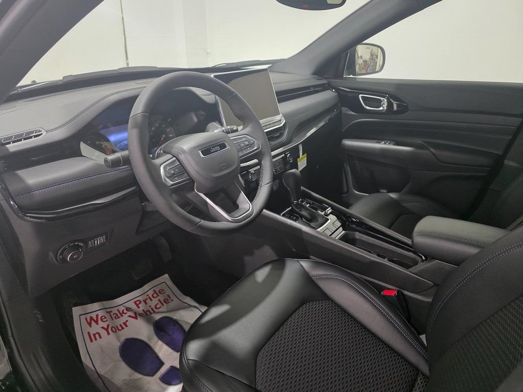 New 2026 Jeep Compass Latitude AWD/4WD image 16