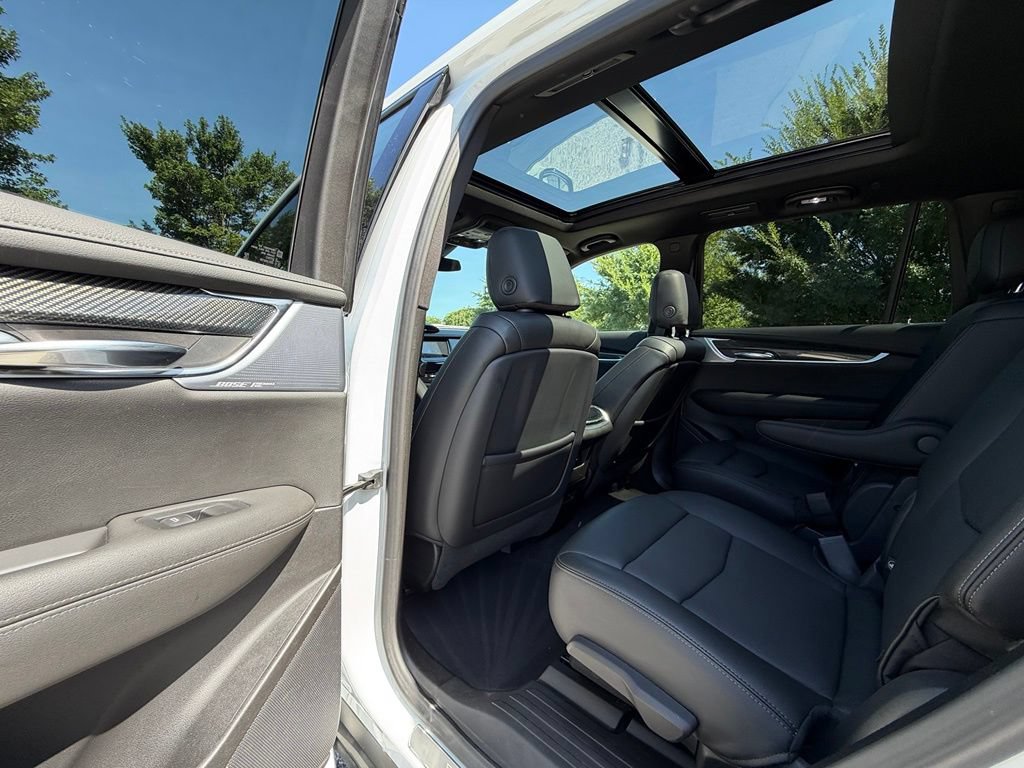 Certified 2024 Cadillac XT6 Sport w/ LPO, Floor Liner Package AWD/4WD image 35