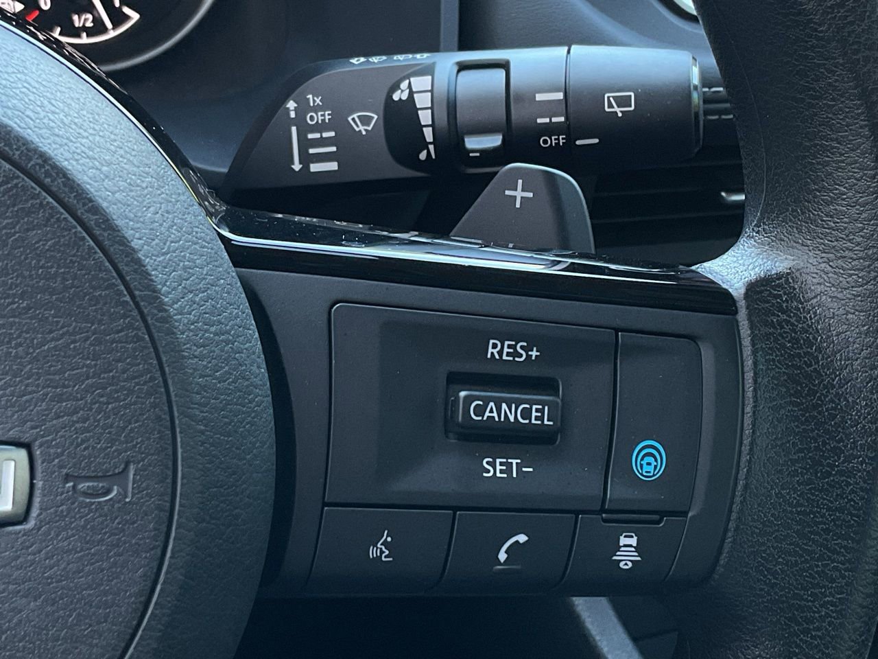 Certified 2023 Nissan Rogue SV image 24