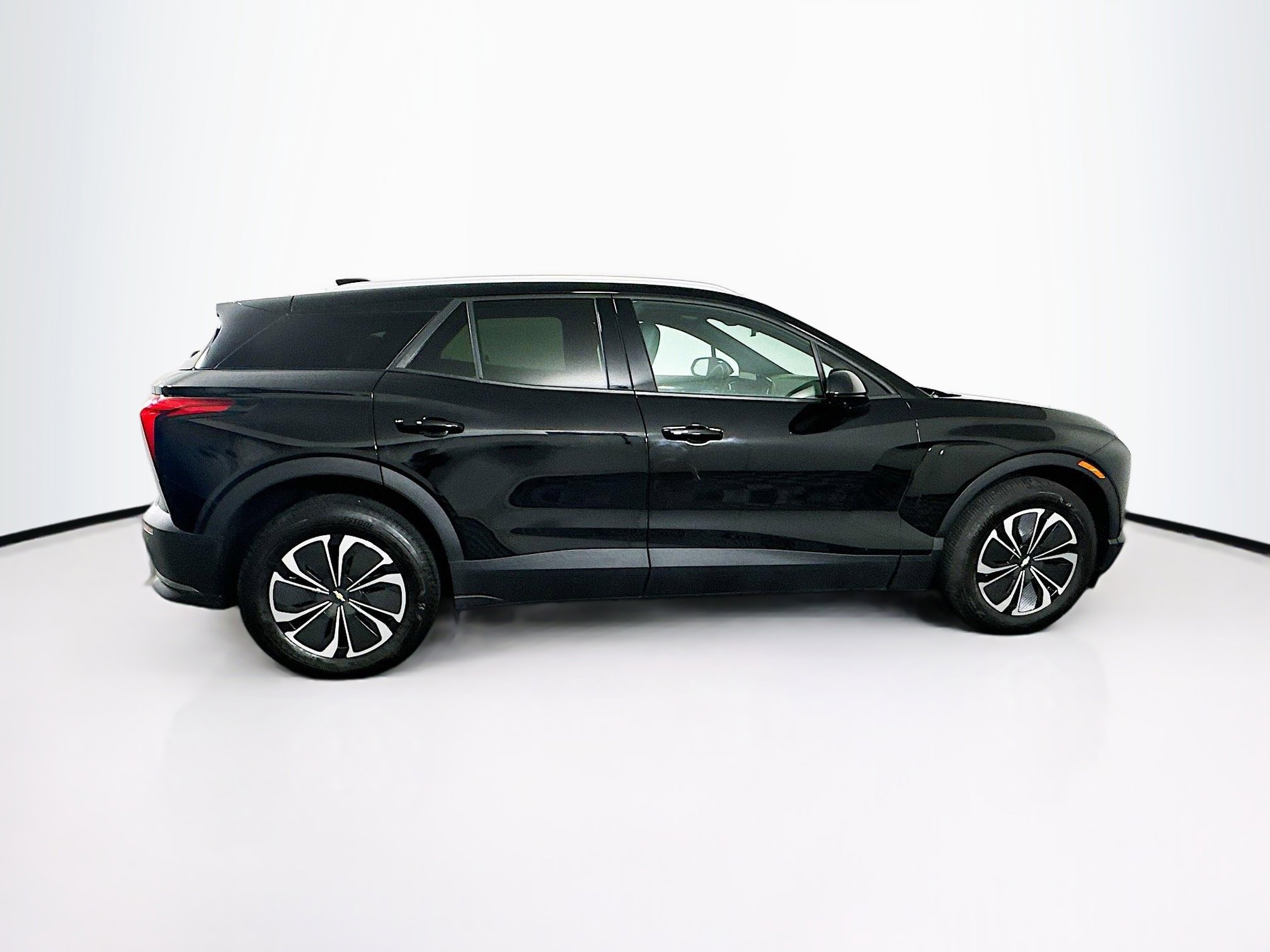 Used 2024 Chevrolet Blazer EV LT image 10