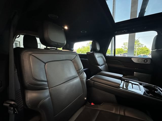 Certified 2024 Lincoln Navigator Reserve AWD/4WD image 37