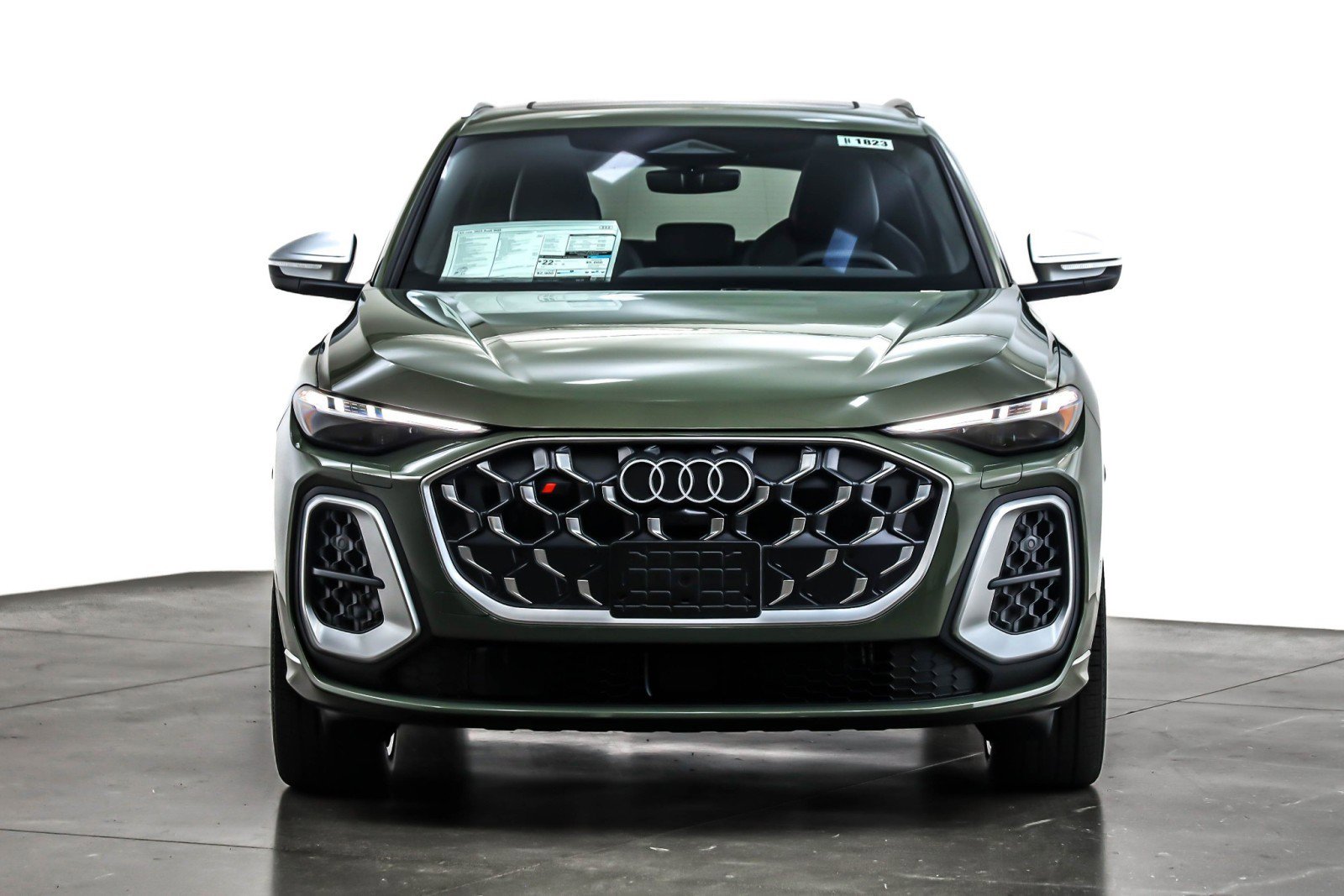 New 2025 Audi SQ5 Premium Plus image 2
