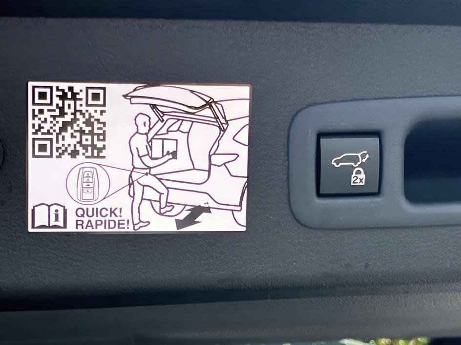 Certified 2024 Toyota Sienna XSE image 12