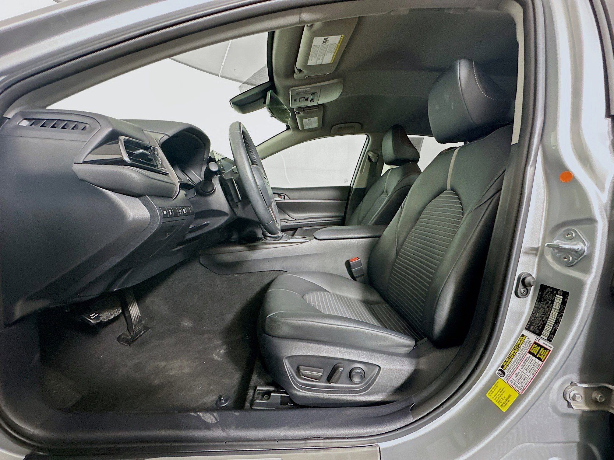 Used 2024 Toyota Camry SE FWD image 13