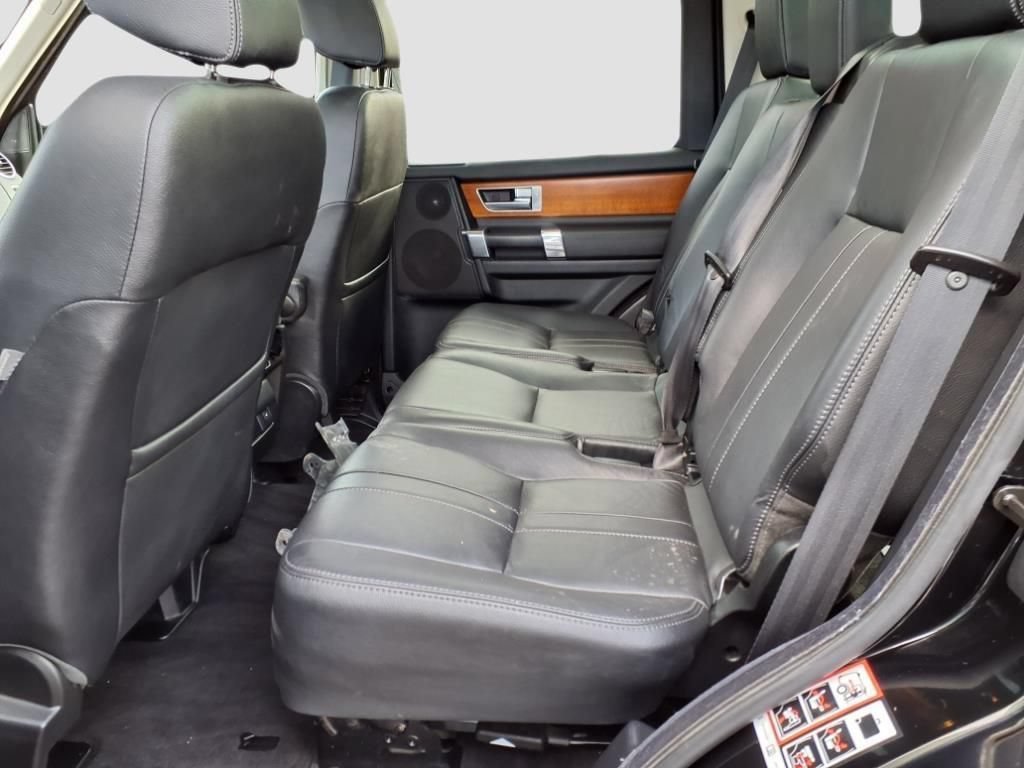 Used 2014 Land Rover LR4 HSE AWD/4WD image 12