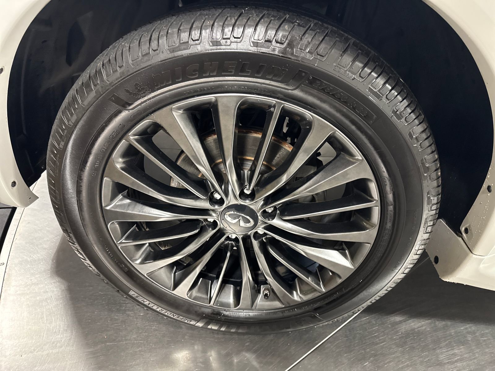 Used 2020 INFINITI QX80 Luxe w/ Edition 30 Package AWD/4WD image 2