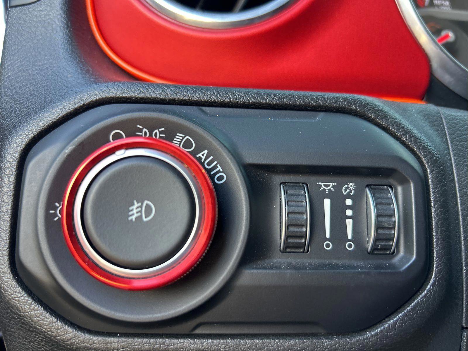 Certified 2019 Jeep Wrangler Unlimited Rubicon image 25