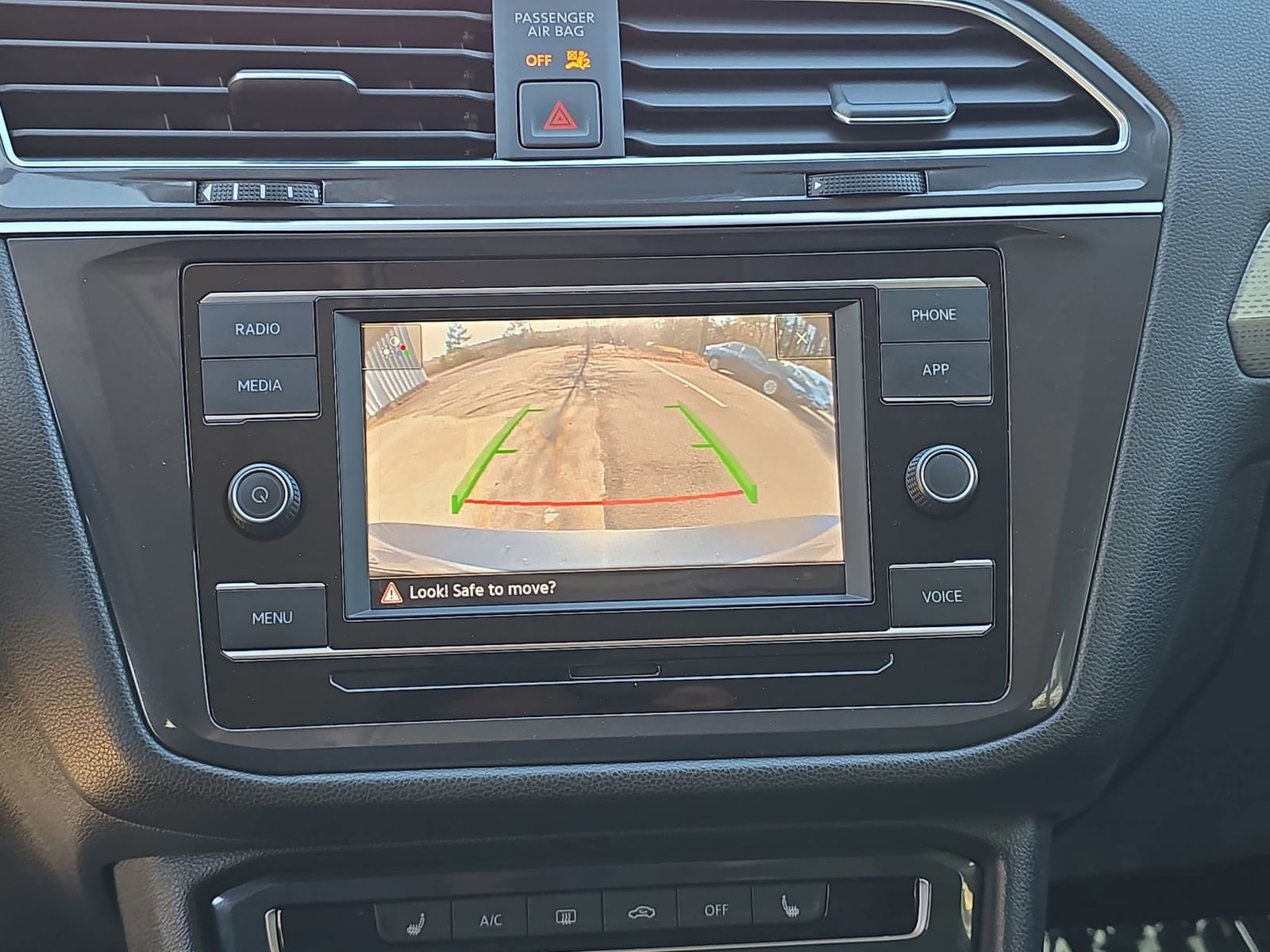 Used 2023 Volkswagen Tiguan S image 29