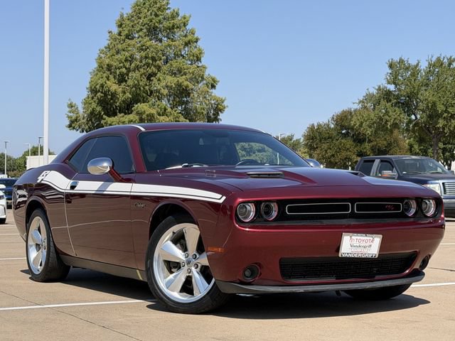 Used 2017 Dodge Challenger R/T Plus RWD image 2