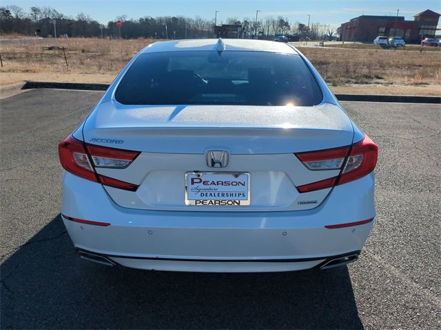 Used 2018 Honda Accord Touring image 5