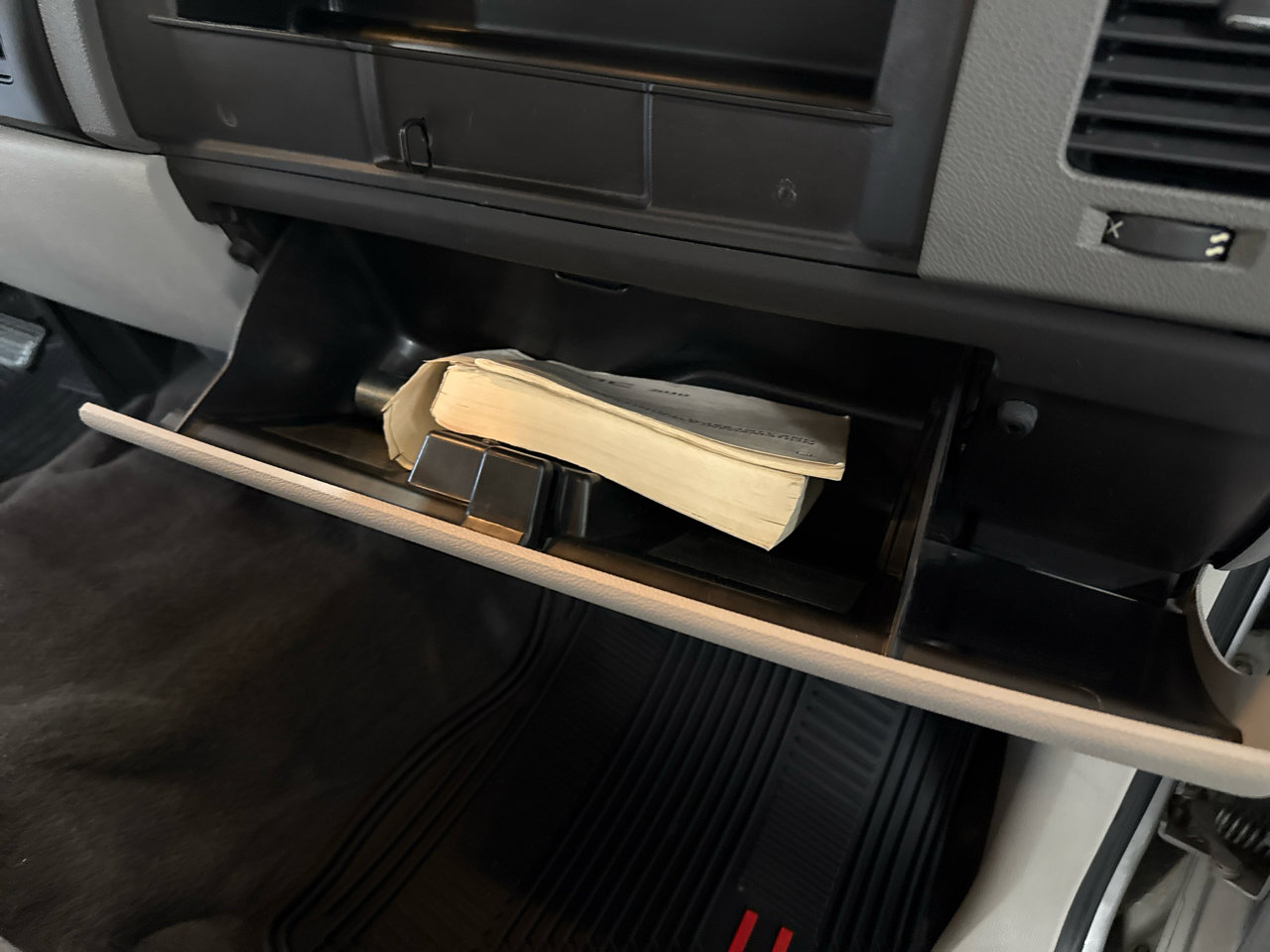 Used 2010 GMC Sierra 1500 SLE w/ Texas Edition image 42