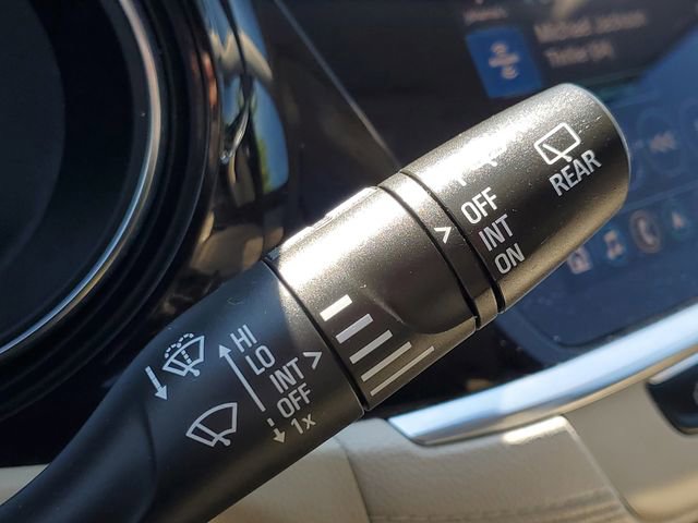 Used 2020 Buick Encore GX Essence w/ Experience Buick Package FWD image 19