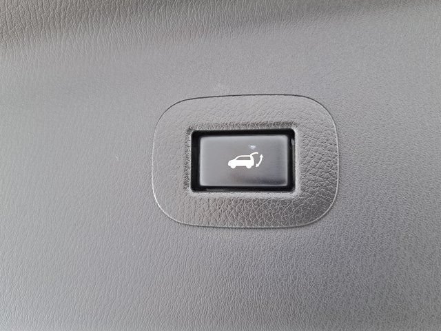 Used 2020 Nissan Armada SL w/ Premium Package AWD/4WD image 37