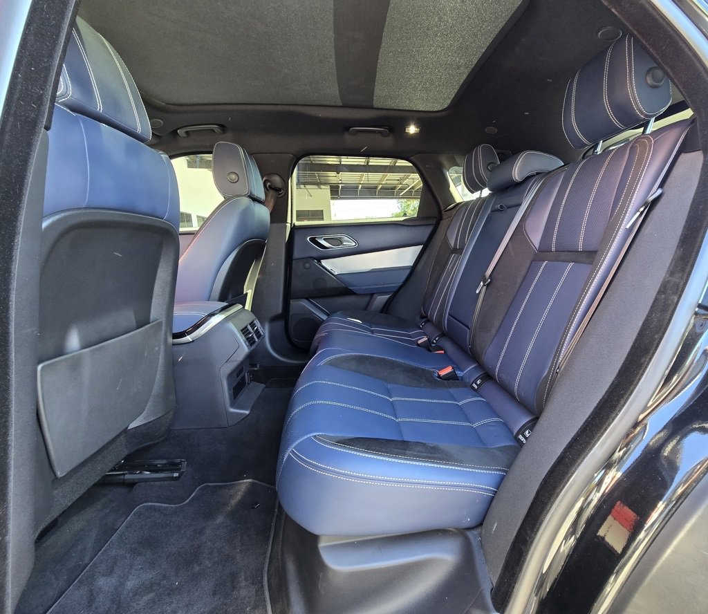 Used 2022 Land Rover Range Rover Velar R-Dynamic S image 15