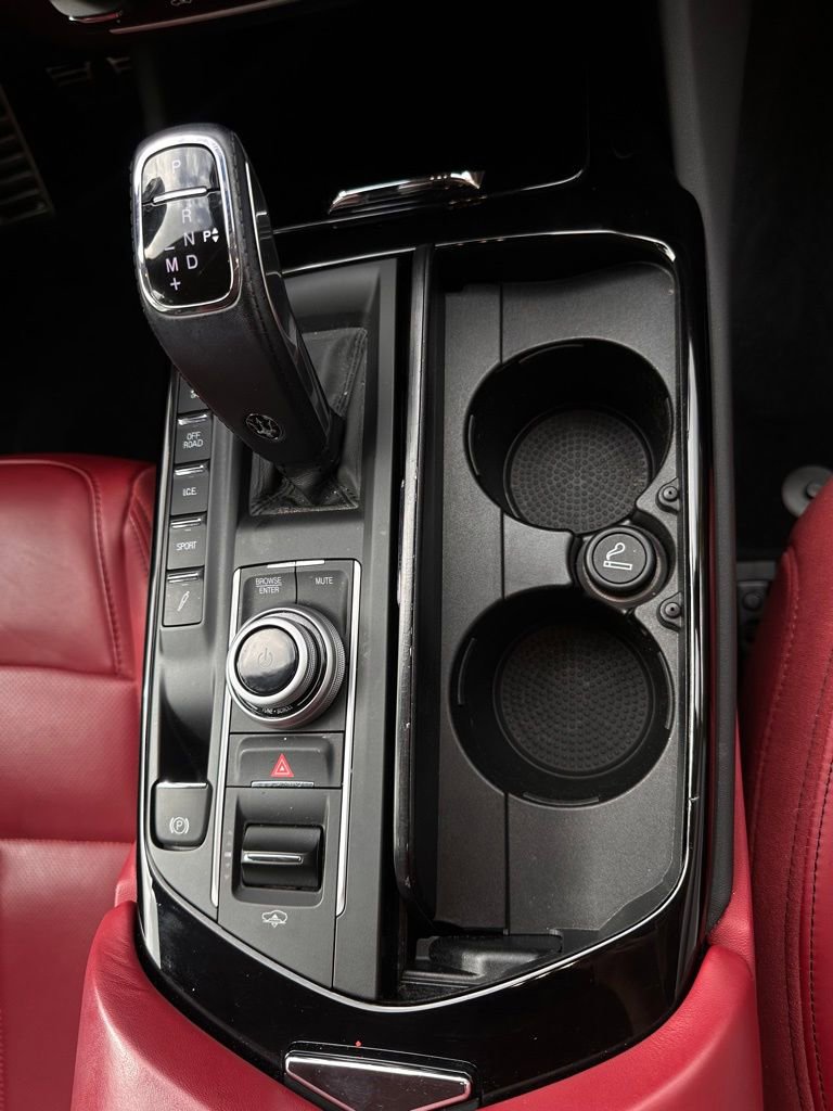 Used 2023 Maserati Levante Modena image 38