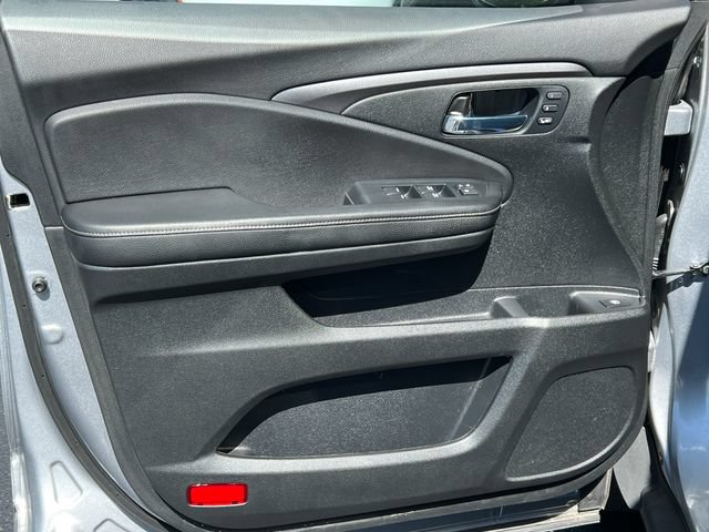 Used 2023 Honda Ridgeline RTL image 17