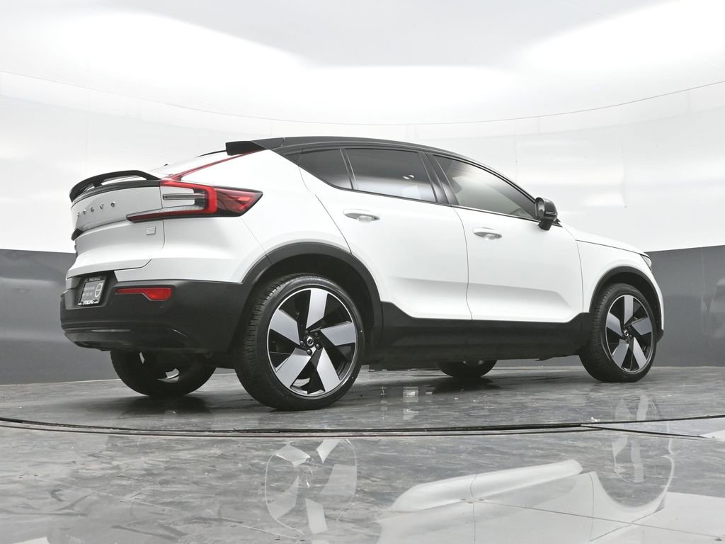 Used 2022 Volvo C40 P8 Recharge Ultimate image 27