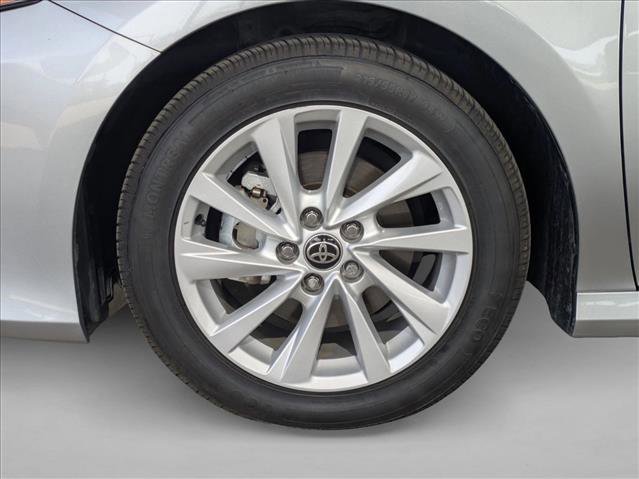 Used 2023 Toyota Camry LE image 5