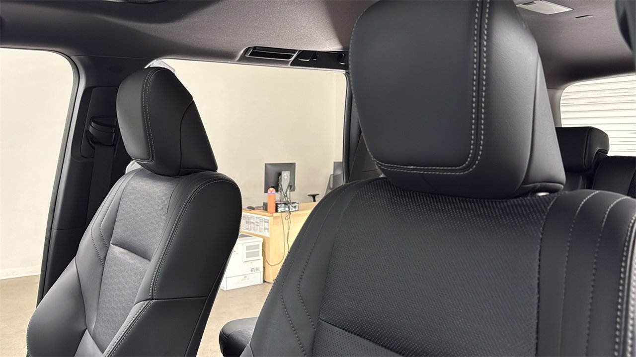 Certified 2025 Toyota Land Cruiser image 13