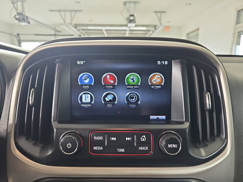 Used 2015 GMC Canyon SLE AWD/4WD image 26