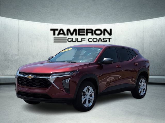 Used 2024 Chevrolet Trax LS image 1
