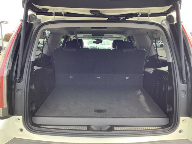 Used 2015 Cadillac Escalade ESV Luxury RWD image 30