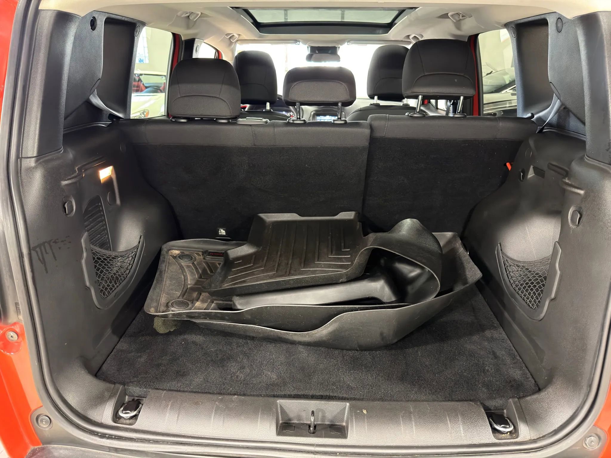 Used 2019 Jeep Renegade Trailhawk AWD/4WD image 30