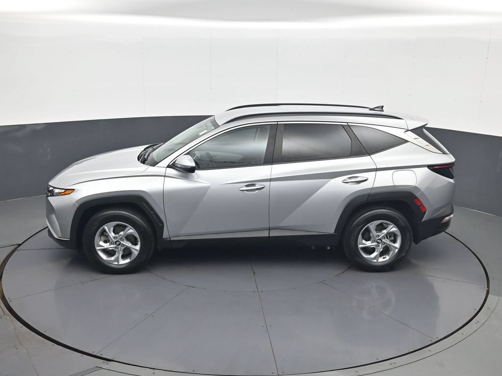 Certified 2022 Hyundai Tucson SEL w/ Cargo Package AWD/4WD image 21